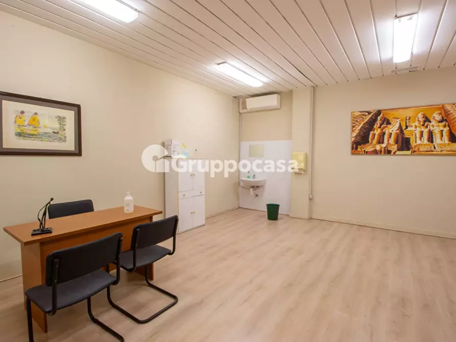 Immagine 15 di Capannone industriale in vendita  in Via Fleming 20 a Bernate Ticino