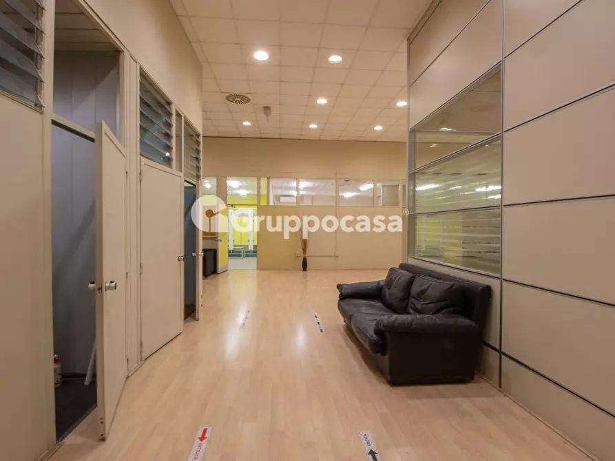 Immagine 17 di Capannone industriale in vendita  in Via Fleming 20 a Bernate Ticino