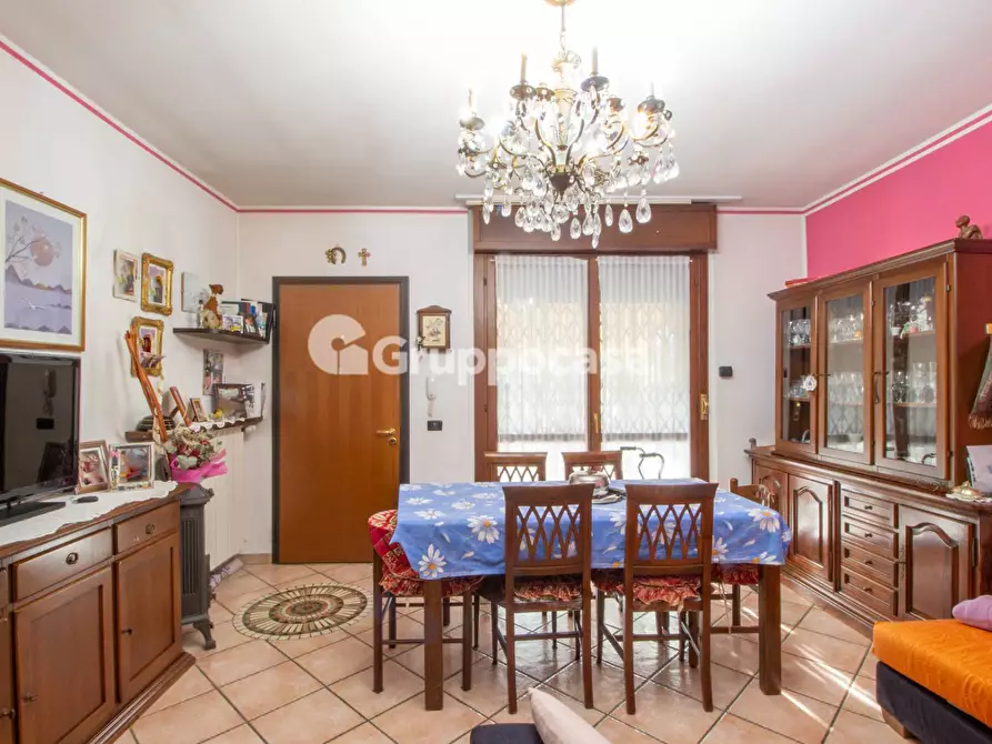 Immagine 7 di Appartamento in vendita  in Strada Per Magenta 20/A a Robecco Sul Naviglio