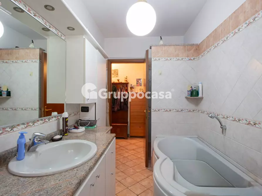 Immagine 15 di Appartamento in vendita  in Strada Per Magenta 20/A a Robecco Sul Naviglio