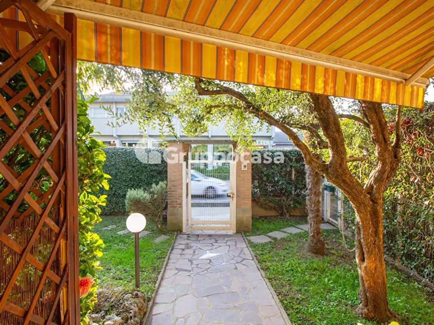 Immagine 21 di Appartamento in vendita  in Strada Per Magenta 20/A a Robecco Sul Naviglio