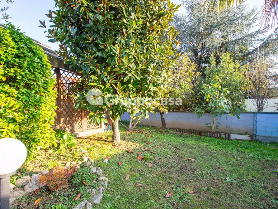 Immagine 24 di Appartamento in vendita  in Strada Per Magenta 20/A a Robecco Sul Naviglio