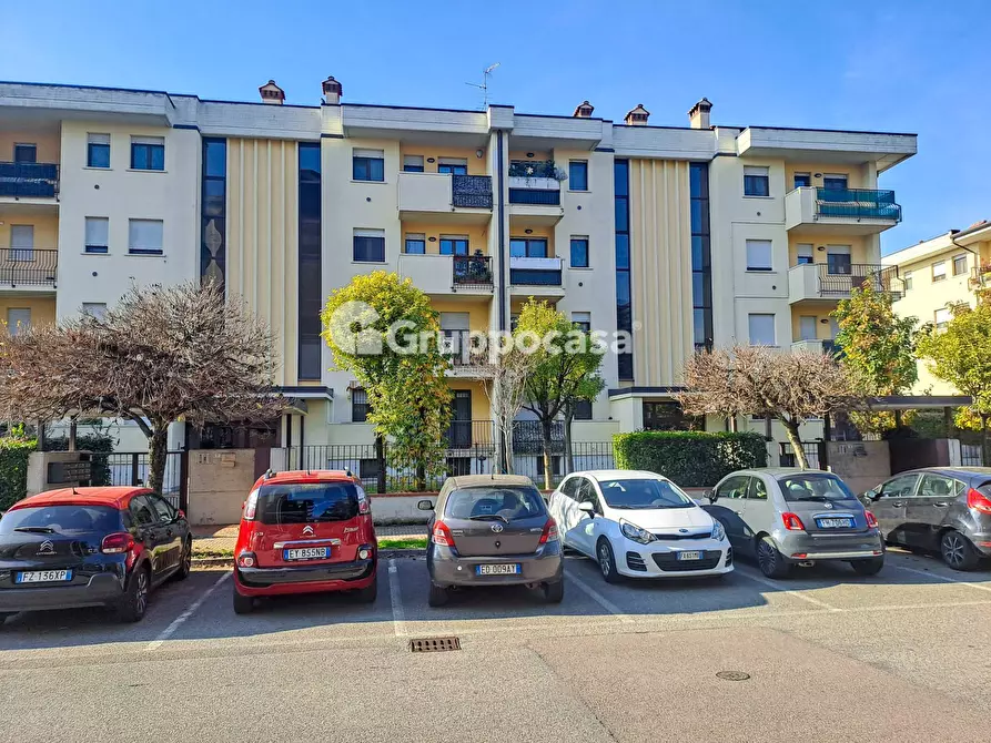 Immagine 3 di Appartamento in vendita  in Via Pasubio 7 a Corbetta