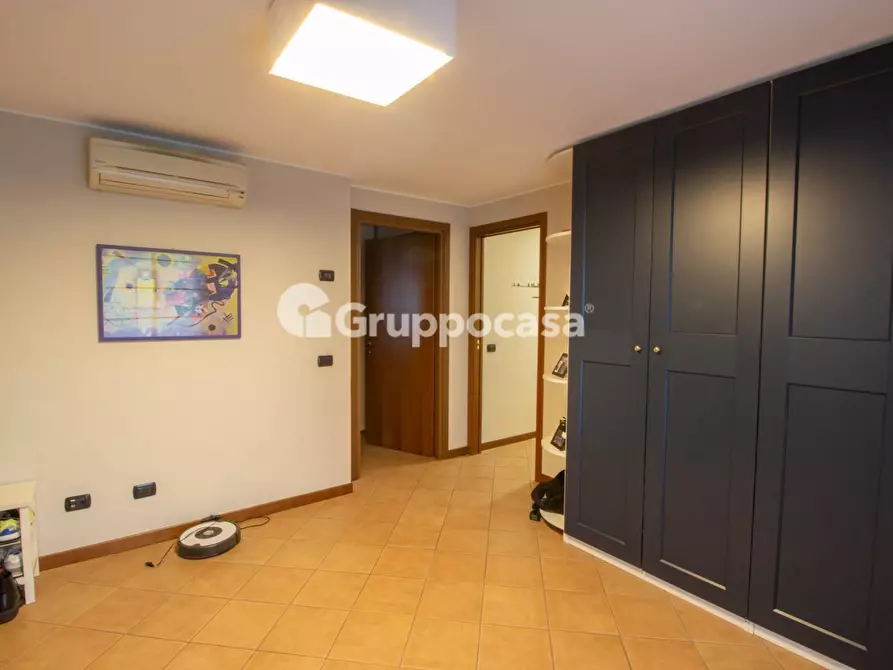 Immagine 3 di Appartamento in vendita  in Via Girotti 39 a Bernate Ticino
