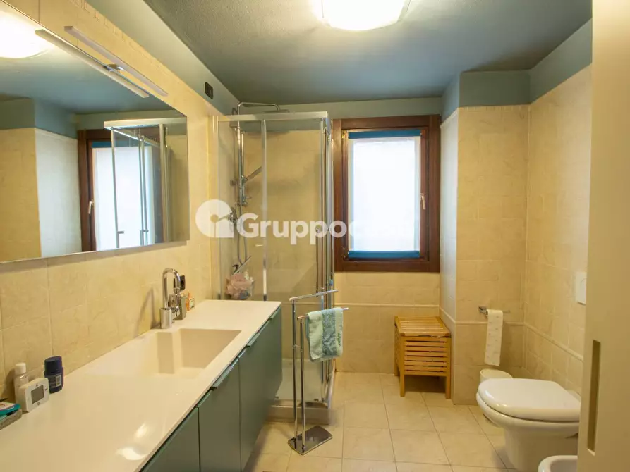 Immagine 11 di Appartamento in vendita  in Via Girotti 39 a Bernate Ticino