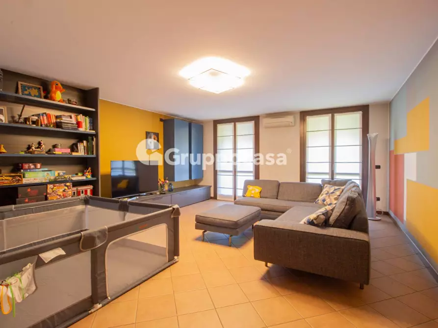 Immagine 5 di Appartamento in vendita  in Via Girotti 39 a Bernate Ticino