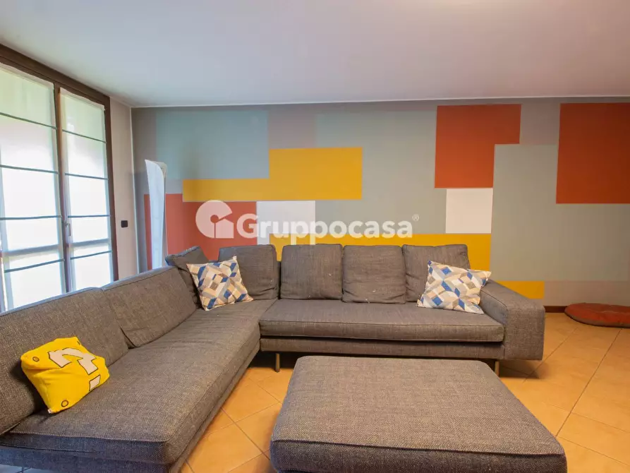 Immagine 7 di Appartamento in vendita  in Via Girotti 39 a Bernate Ticino