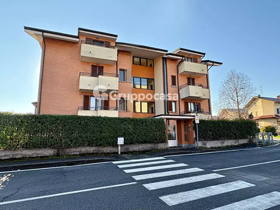 Immagine 30 di Appartamento in vendita  in Via Girotti 39 a Bernate Ticino