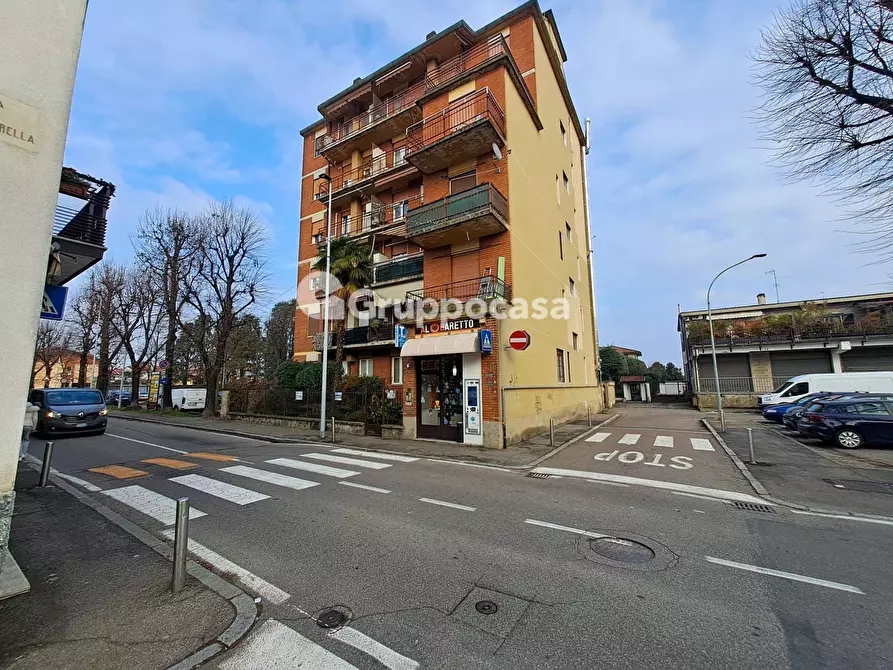 Immagine 1 di Appartamento in vendita  in Via Roma 64 a Bareggio