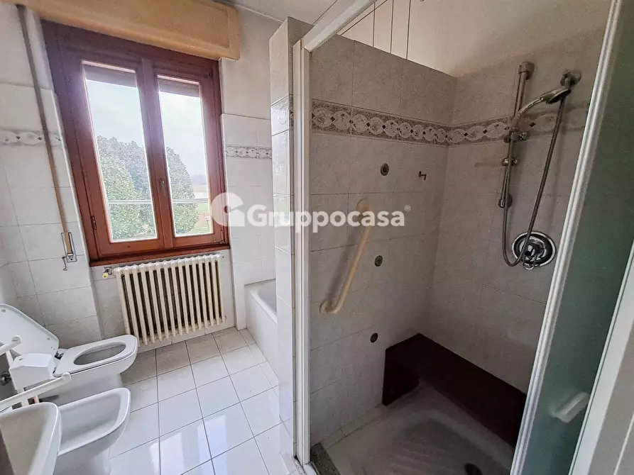 Immagine 12 di Appartamento in vendita  in Via Cusago 59 a Bareggio