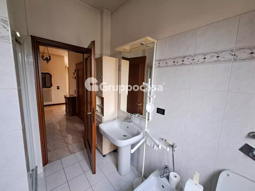 Immagine 13 di Appartamento in vendita  in Via Cusago 59 a Bareggio