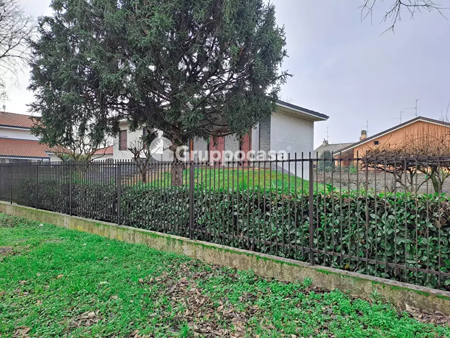 Immagine 30 di Villa in vendita  in Via Forlanini 2 a Bernate Ticino