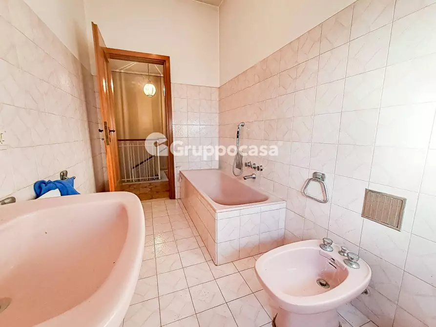 Immagine 19 di Villa in vendita  in Via Forlanini 2 a Bernate Ticino