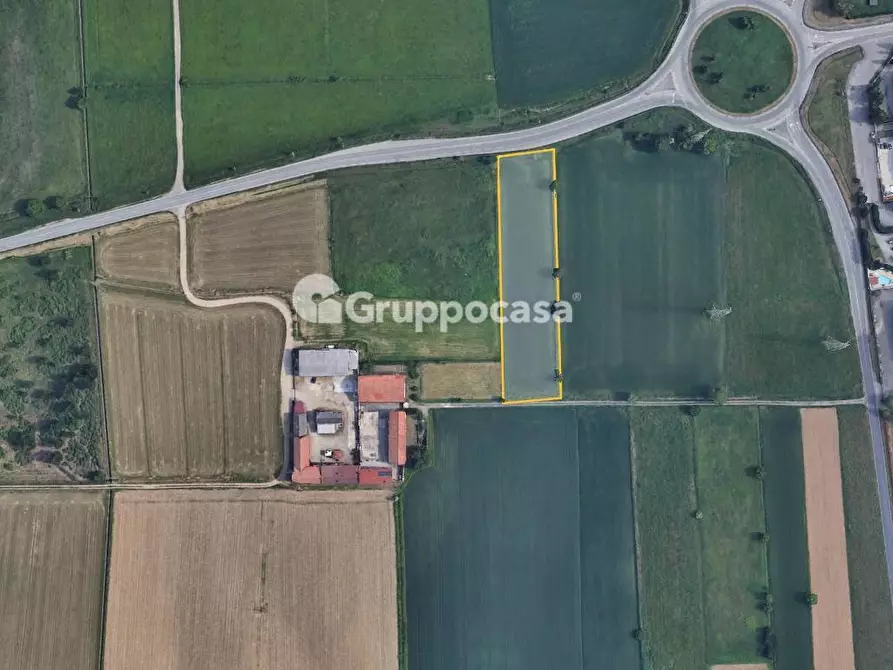 Immagine 1 di Terreno agricolo in vendita  in Via Valigio a Bernate Ticino