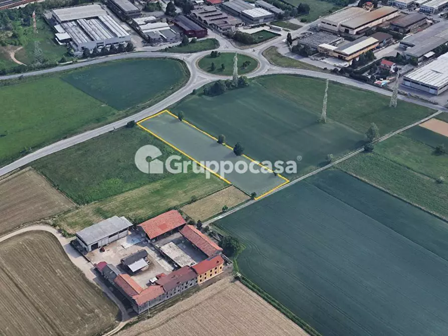 Immagine 11 di Terreno agricolo in vendita  in Via Valigio a Bernate Ticino