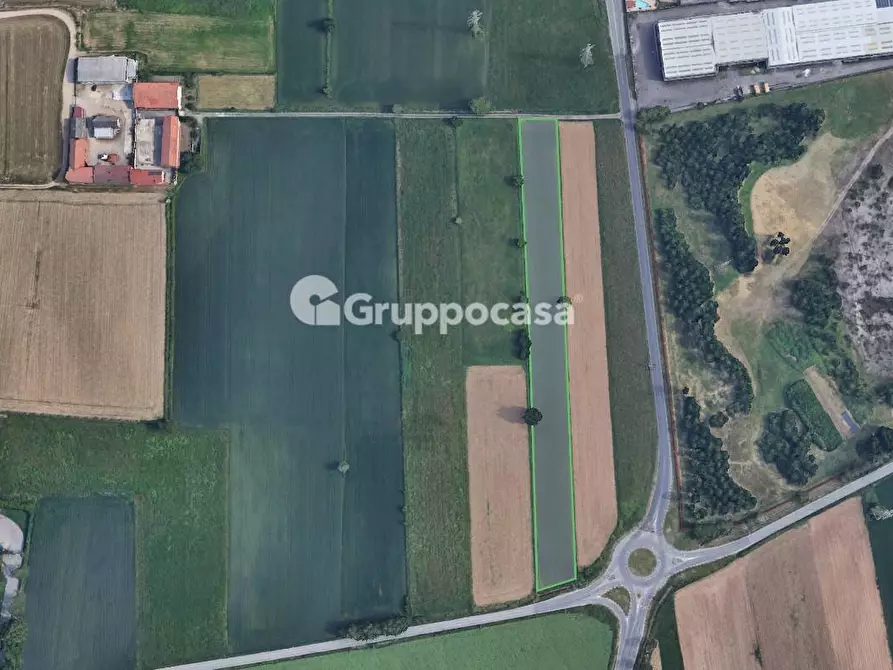 Immagine 12 di Terreno agricolo in vendita  in Via Valigio a Bernate Ticino