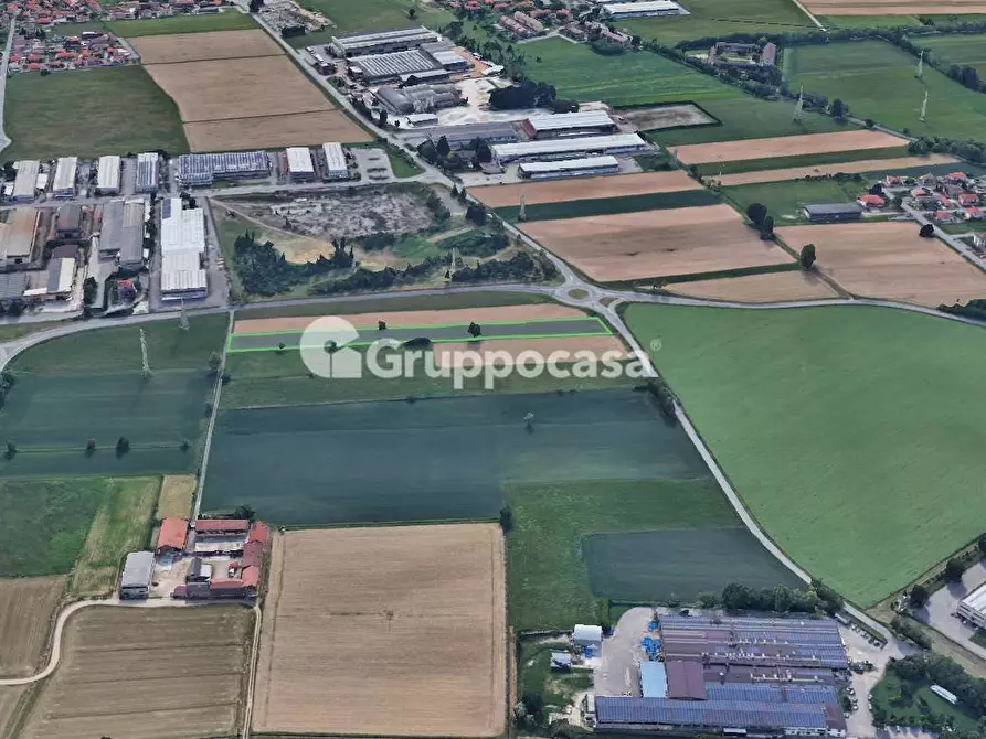 Immagine 15 di Terreno agricolo in vendita  in Via Valigio a Bernate Ticino