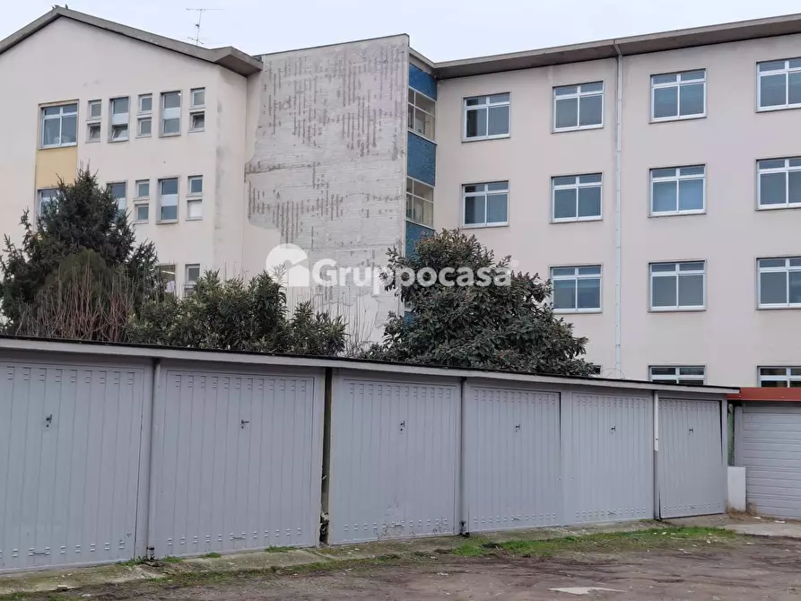 Immagine 10 di Appartamento in vendita  in Via Roma 150 a Magenta