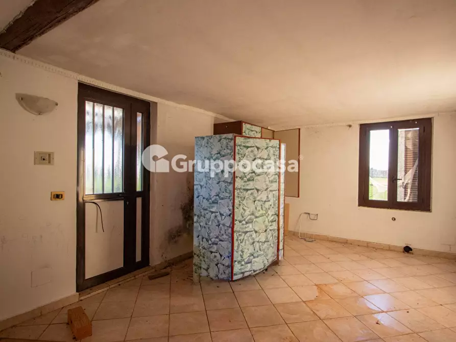 Immagine 14 di Casa indipendente in vendita  in Via Cascina Bertolaia 21 a Bernate Ticino