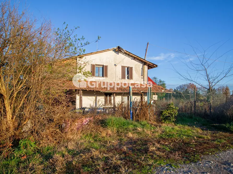 Immagine 1 di Casa indipendente in vendita  in Via Cascina Bertolaia 21 a Bernate Ticino