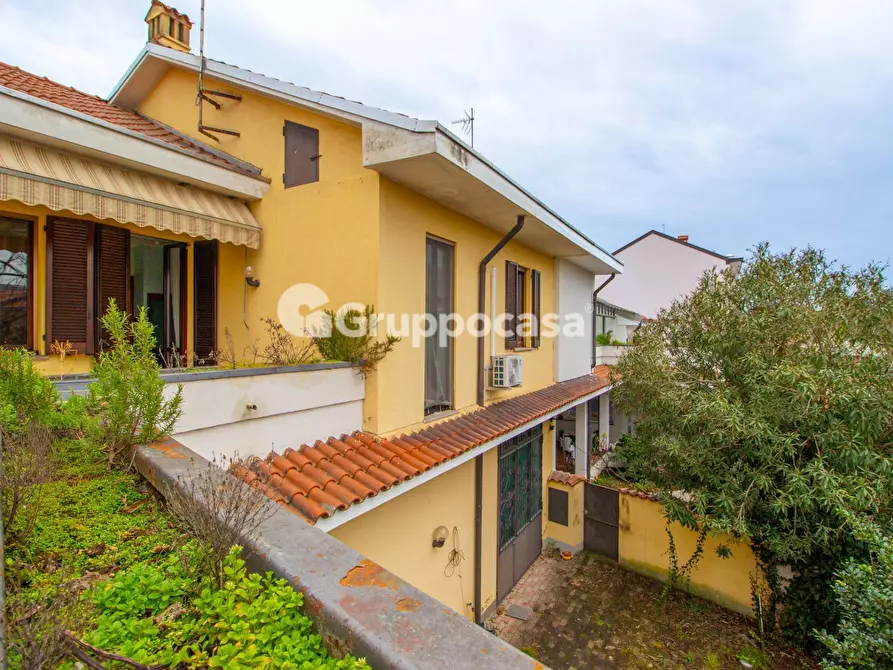 Immagine 3 di Casa indipendente in vendita  in via melzi 26 a Magenta