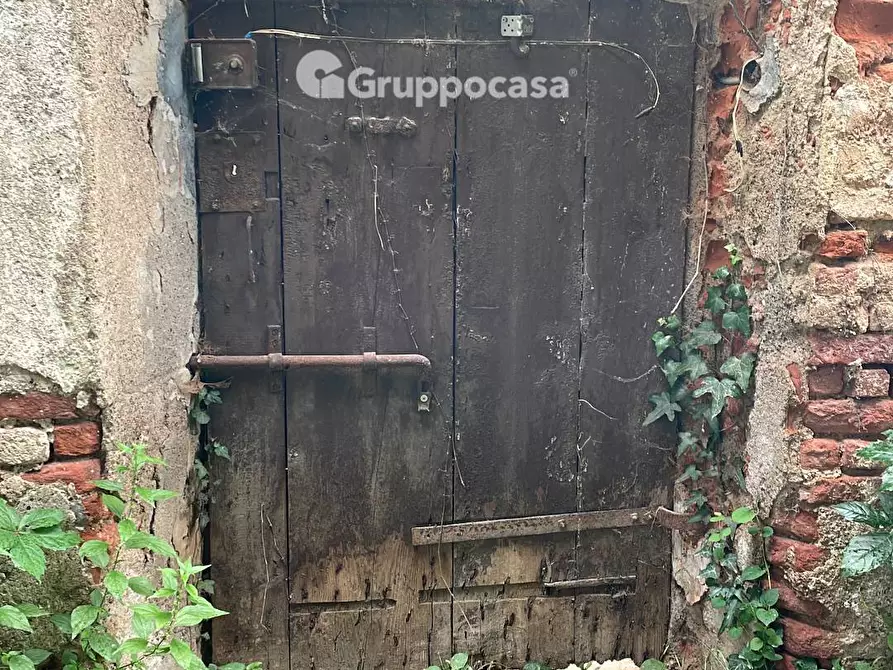 Immagine 16 di Villa in vendita  in Via Roma a Bernate Ticino