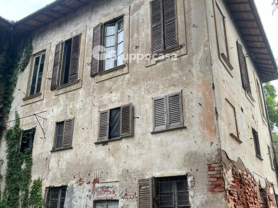 Immagine 11 di Villa in vendita  in Via Roma a Bernate Ticino