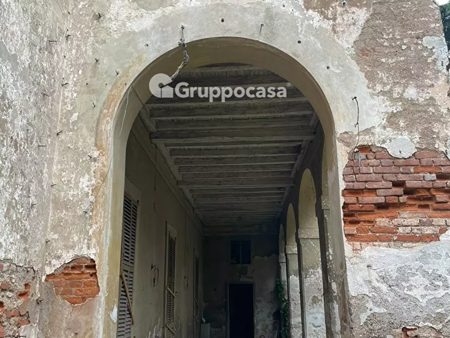 Immagine 23 di Villa in vendita  in Via Roma a Bernate Ticino