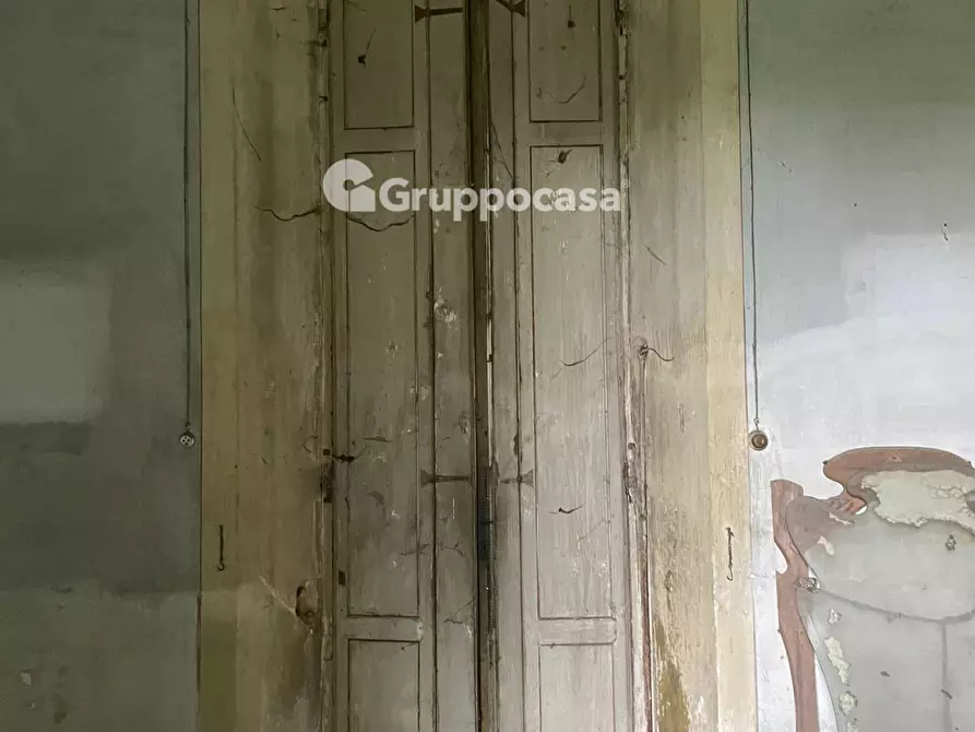 Immagine 31 di Villa in vendita  in Via Roma a Bernate Ticino