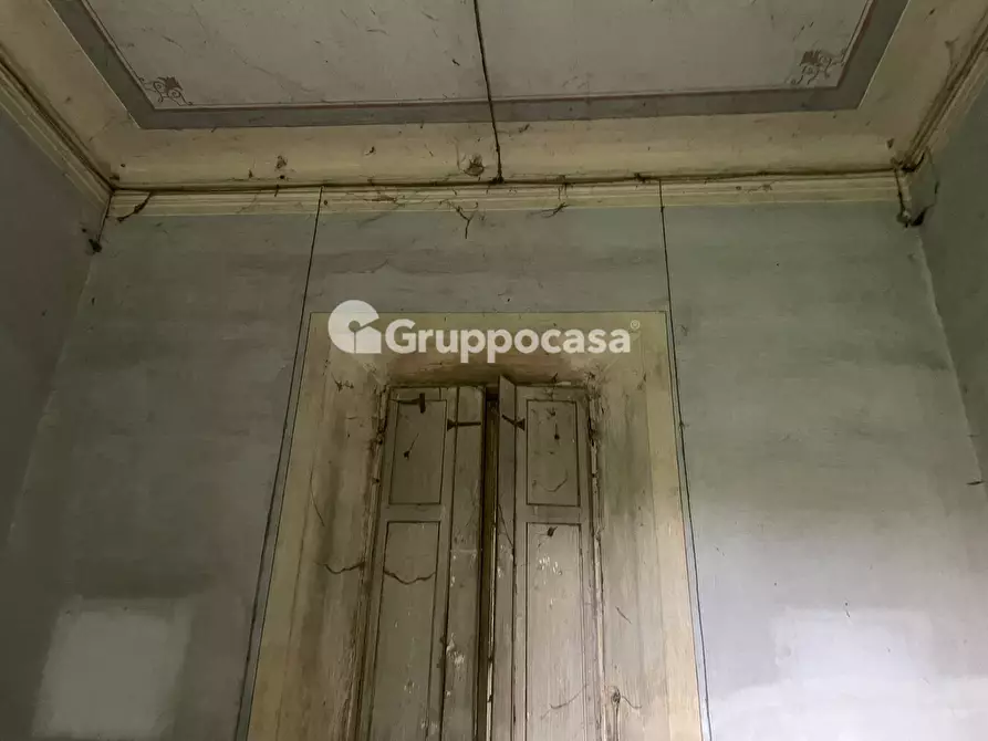 Immagine 32 di Villa in vendita  in Via Roma a Bernate Ticino