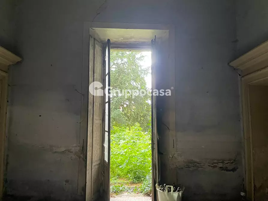 Immagine 34 di Villa in vendita  in Via Roma a Bernate Ticino