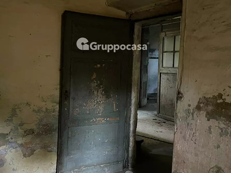 Immagine 40 di Villa in vendita  in Via Roma a Bernate Ticino