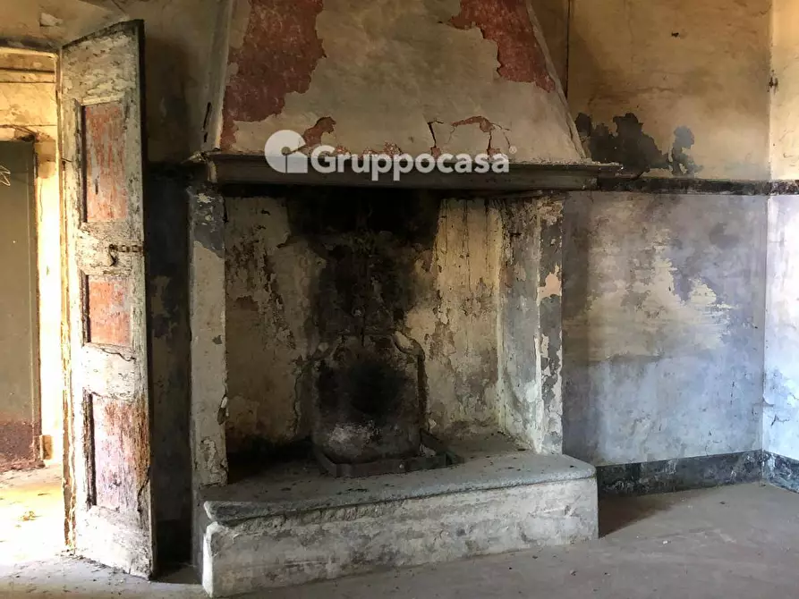 Immagine 44 di Villa in vendita  in Via Roma a Bernate Ticino