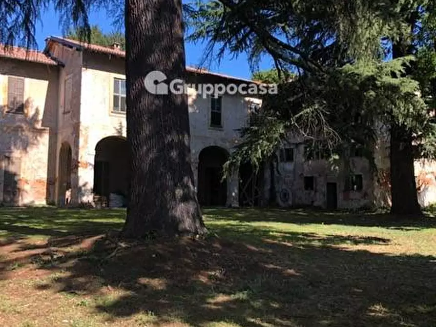 Immagine 9 di Villa in vendita  in Via Roma a Bernate Ticino