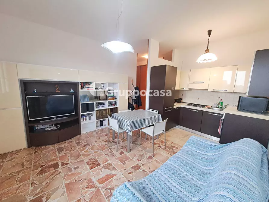 Immagine 5 di Appartamento in vendita  in Via Piave 114 a Bareggio