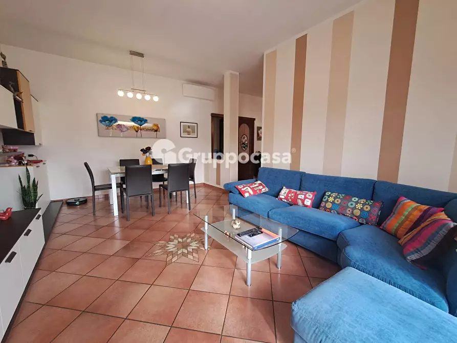 Immagine 5 di Appartamento in vendita  in Viale Lombardia 17 a Magenta