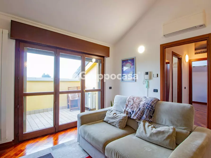 Immagine 12 di Appartamento in vendita  in Via A. Gramsci 90/92 a Magenta