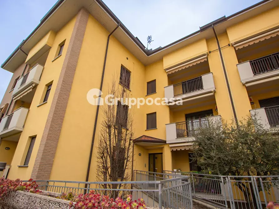 Immagine 30 di Appartamento in vendita  in Via A. Gramsci 90/92 a Magenta