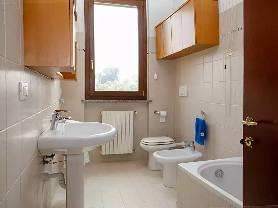 Immagine 10 di Appartamento in vendita  in Via Don Sironi 1 a Magenta