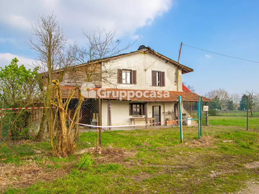 Immagine 9 di Casa indipendente in vendita  in Via Cascina Bertolaia 21 a Bernate Ticino