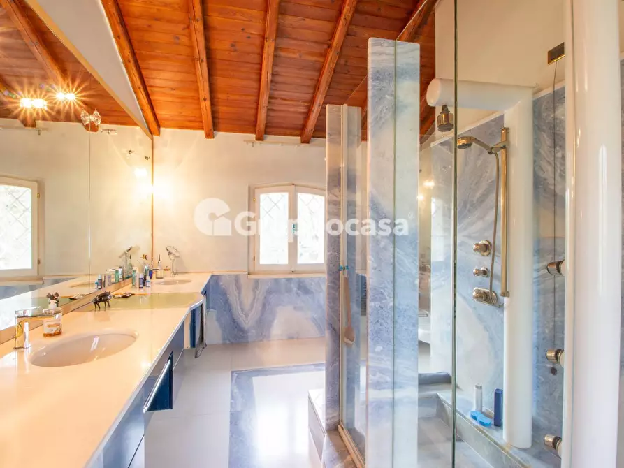 Immagine 24 di Villa in vendita  in Bosco Piarda 2 a Bernate Ticino