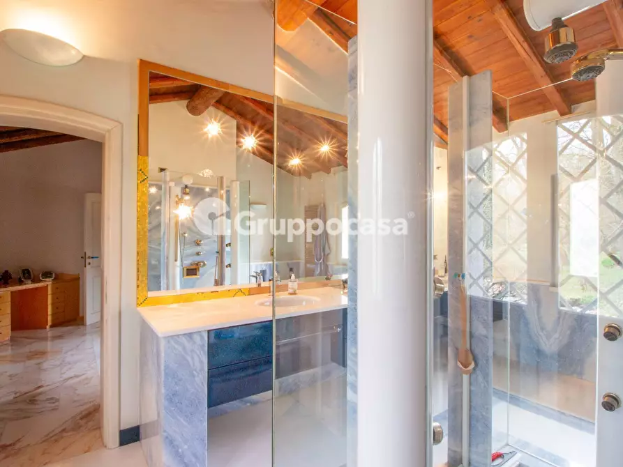 Immagine 26 di Villa in vendita  in Bosco Piarda 2 a Bernate Ticino