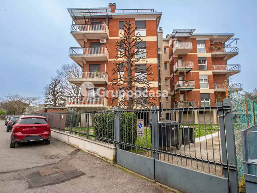 Immagine 32 di Appartamento in vendita  in Via Conte Caccia Dominioni 33 a Magenta