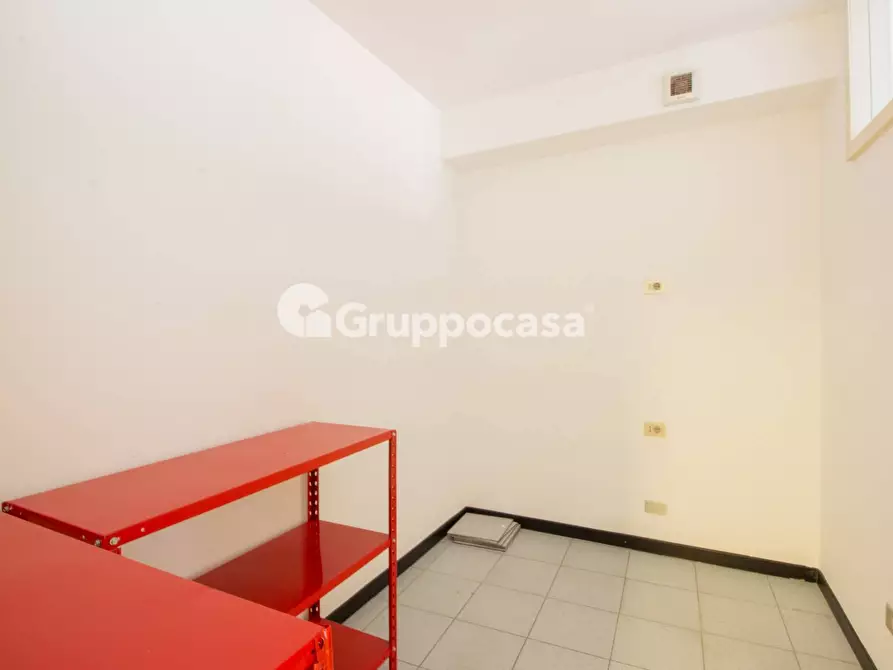 Immagine 15 di Ufficio in affitto  in Via Mazzini 34 a Magenta