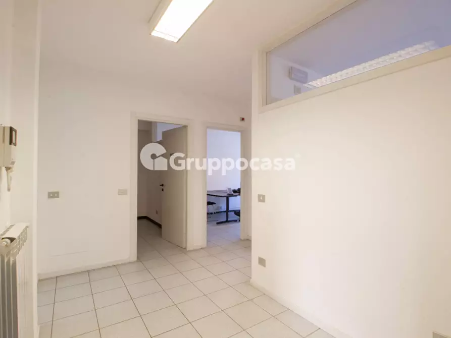 Immagine 4 di Ufficio in affitto  in Via Mazzini 34 a Magenta