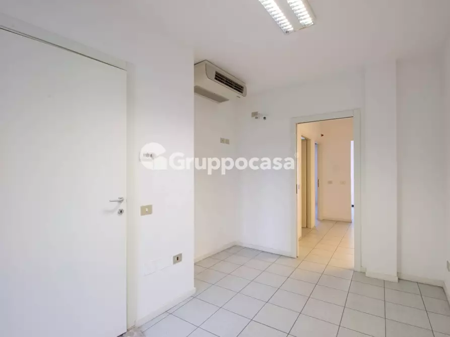 Immagine 3 di Ufficio in affitto  in Via Mazzini 34 a Magenta
