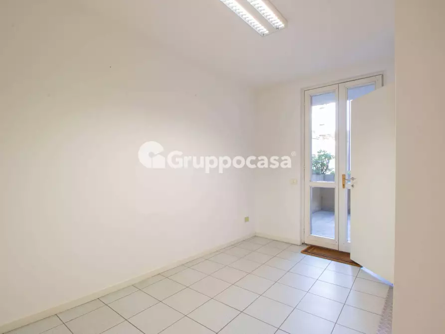 Immagine 19 di Ufficio in affitto  in Via Mazzini 34 a Magenta