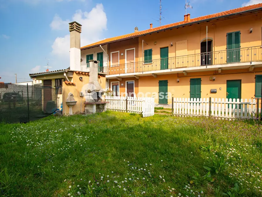 Immagine 3 di Appartamento in affitto  in Via Roma 19 a Bernate Ticino