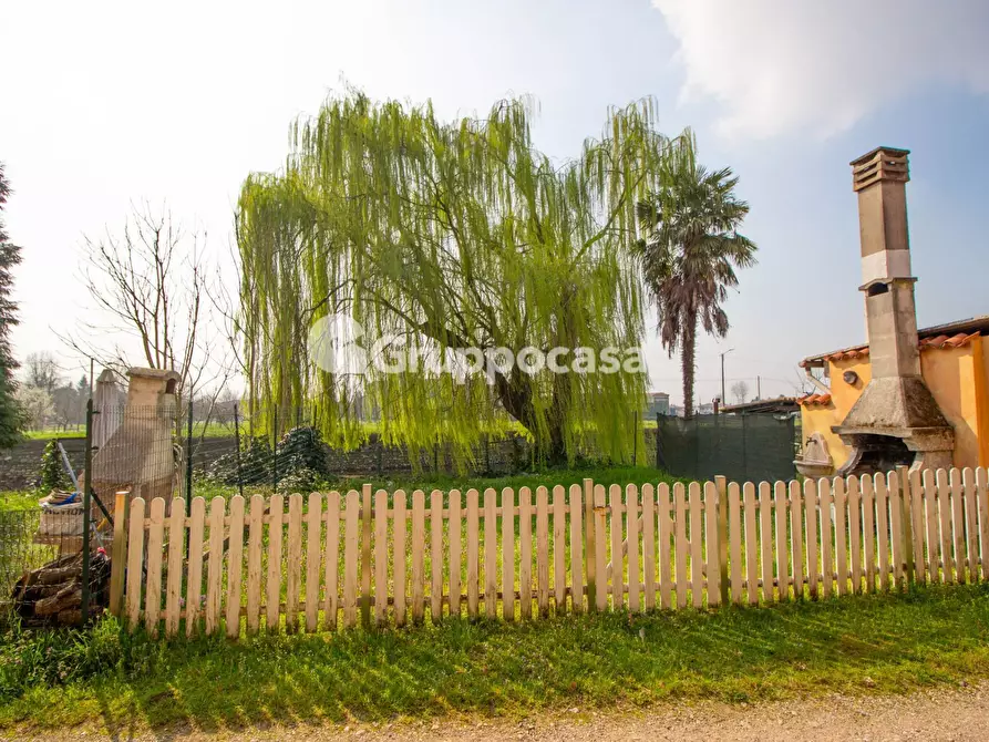 Immagine 4 di Appartamento in affitto  in Via Roma 19 a Bernate Ticino