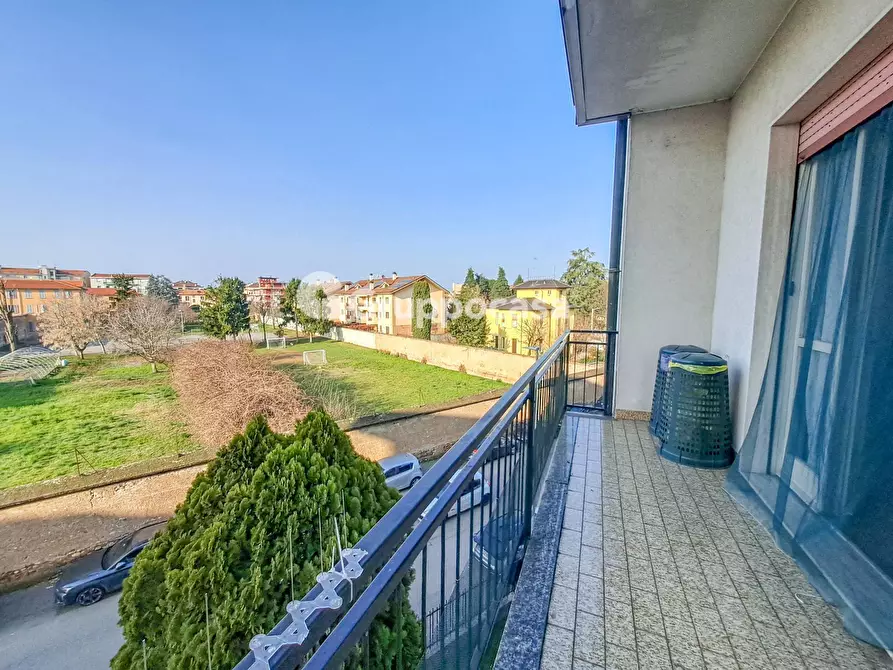 Immagine 11 di Appartamento in vendita  in Via Mentana 4 a Magenta